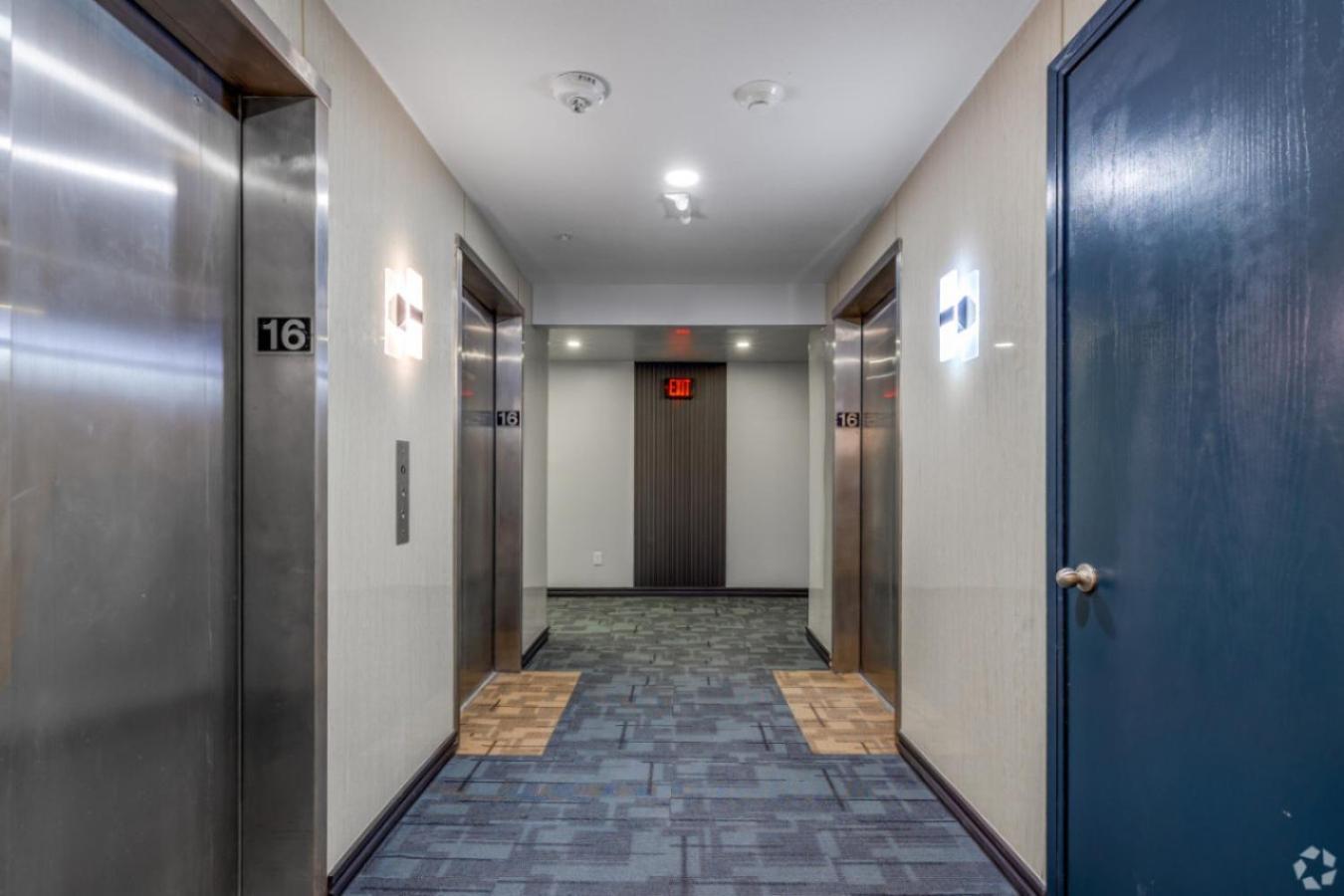 Reese Tower Aparthotel Tulsa Ngoại thất bức ảnh